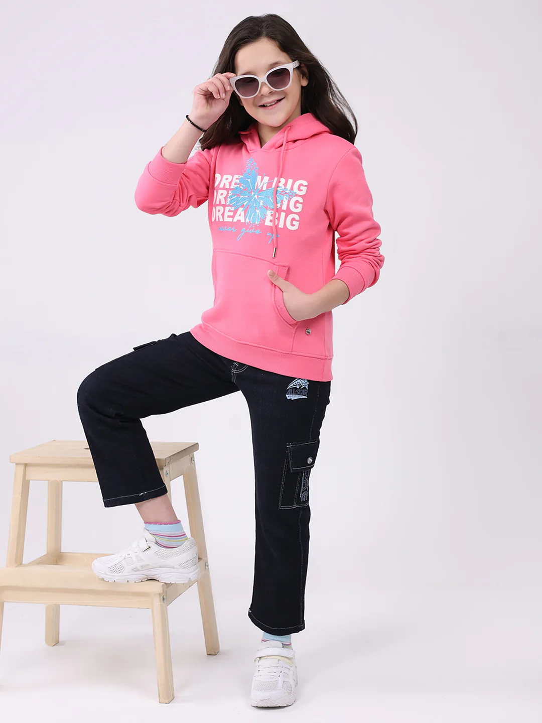 Girls Pink Printed Hooded Full Sleeve Sweatshirt - Image 2