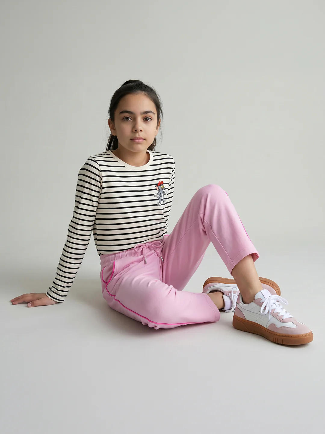 Girls Pink Solid Regular Fit Lower - Image 5