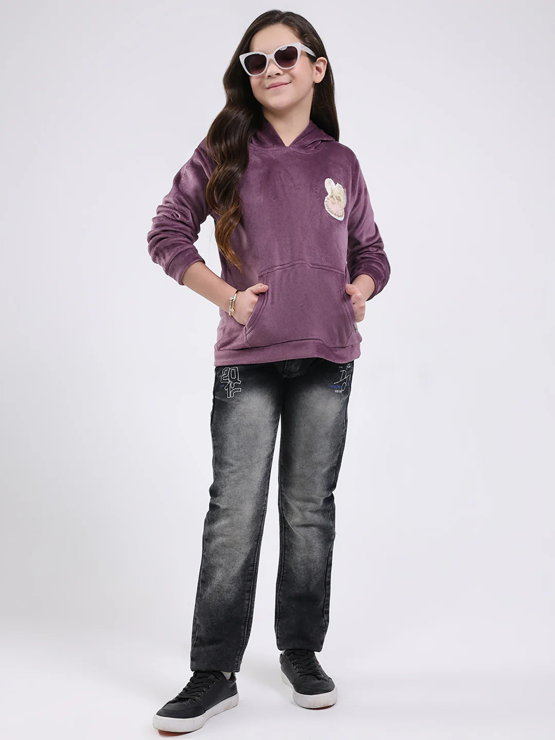 Girls Purple Solid Hooded Full Sleeve Sweatshirt - Image 2