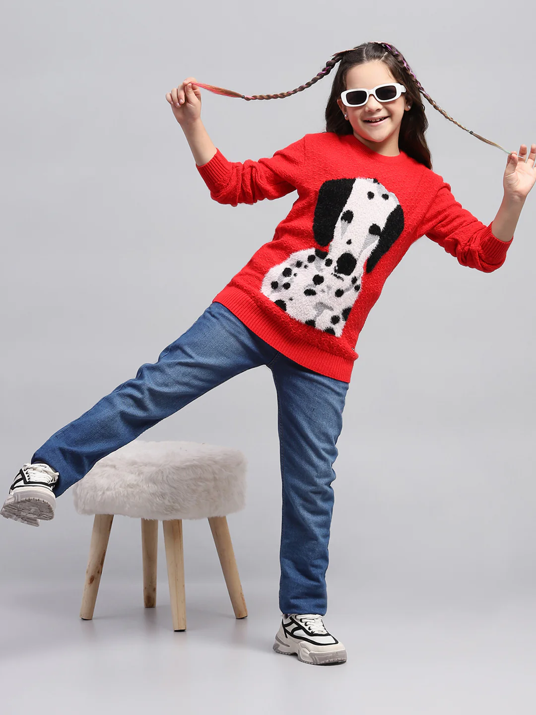 Girls Red Printed Round Neck Full Sleeve Winter Top - Image 2