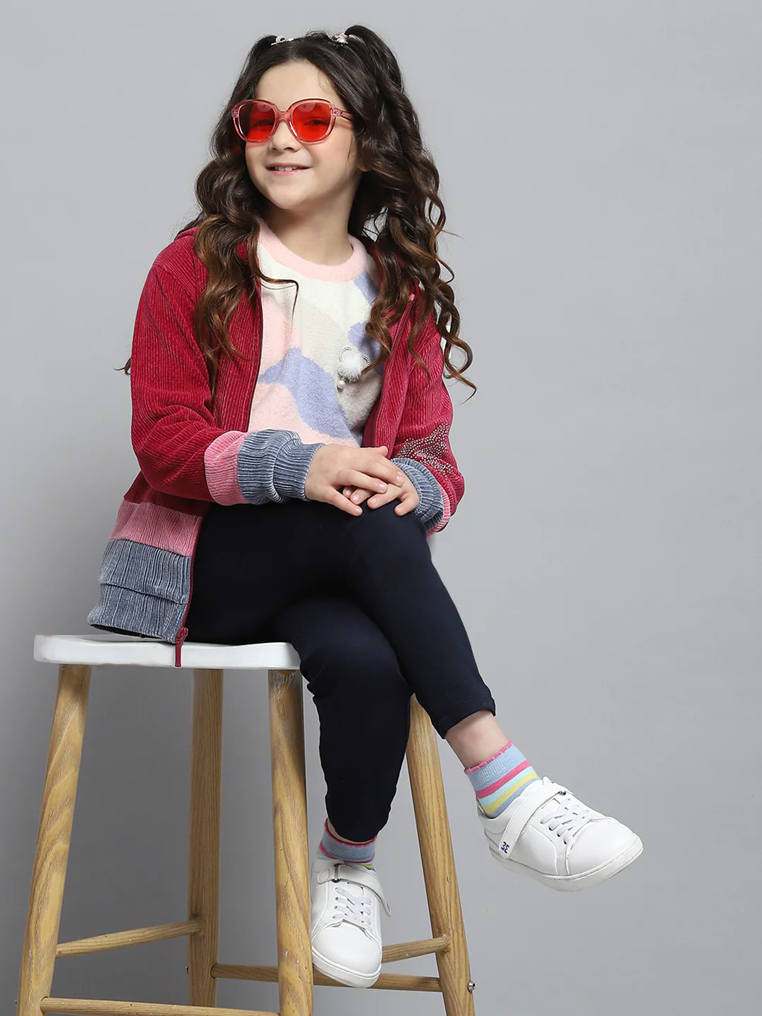 Girls Red Self Design Hooded Full Sleeve Sweatshirt - Image 2