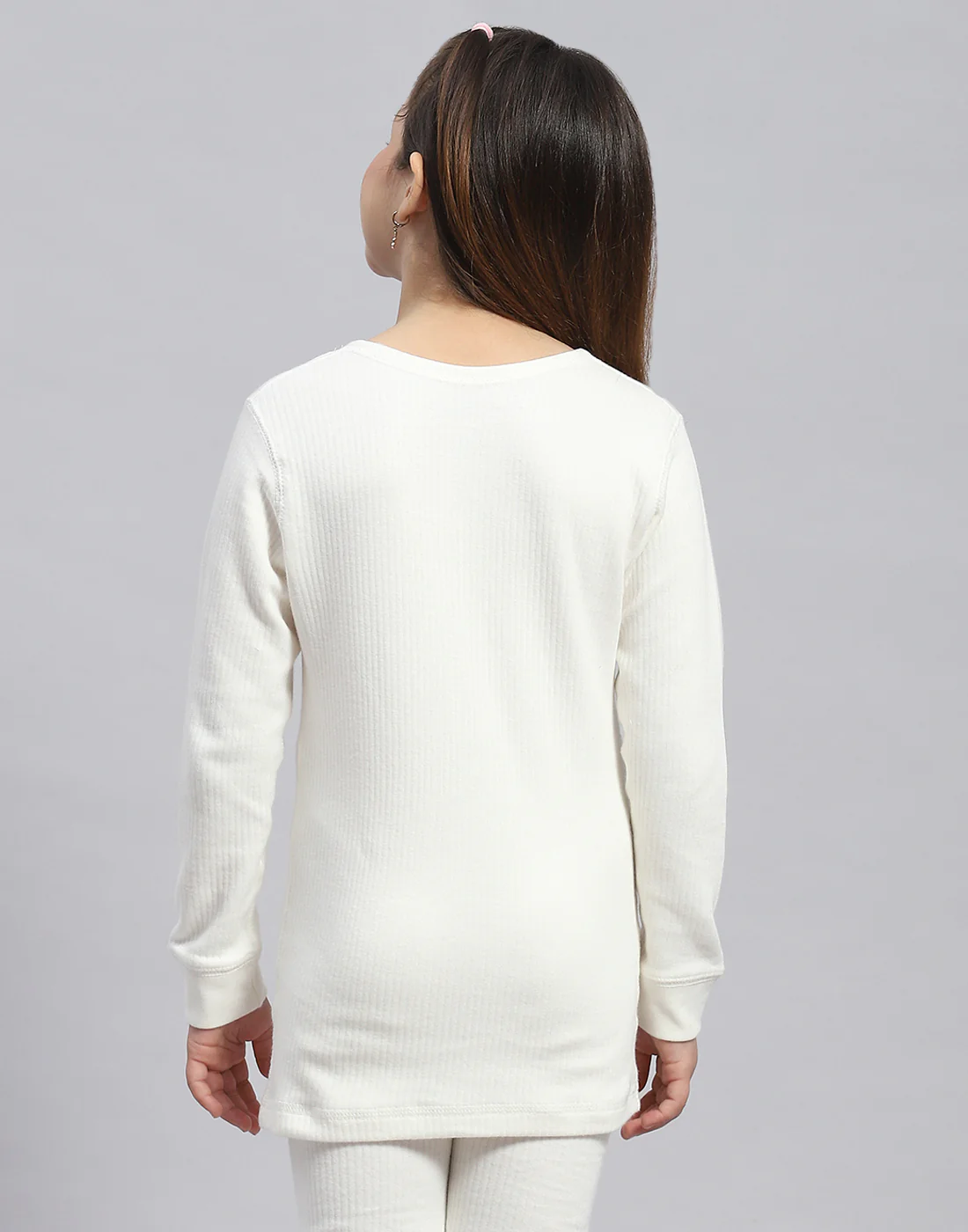 Girls White Solid Round Neck Full Sleeve Thermal Vest - Image 5
