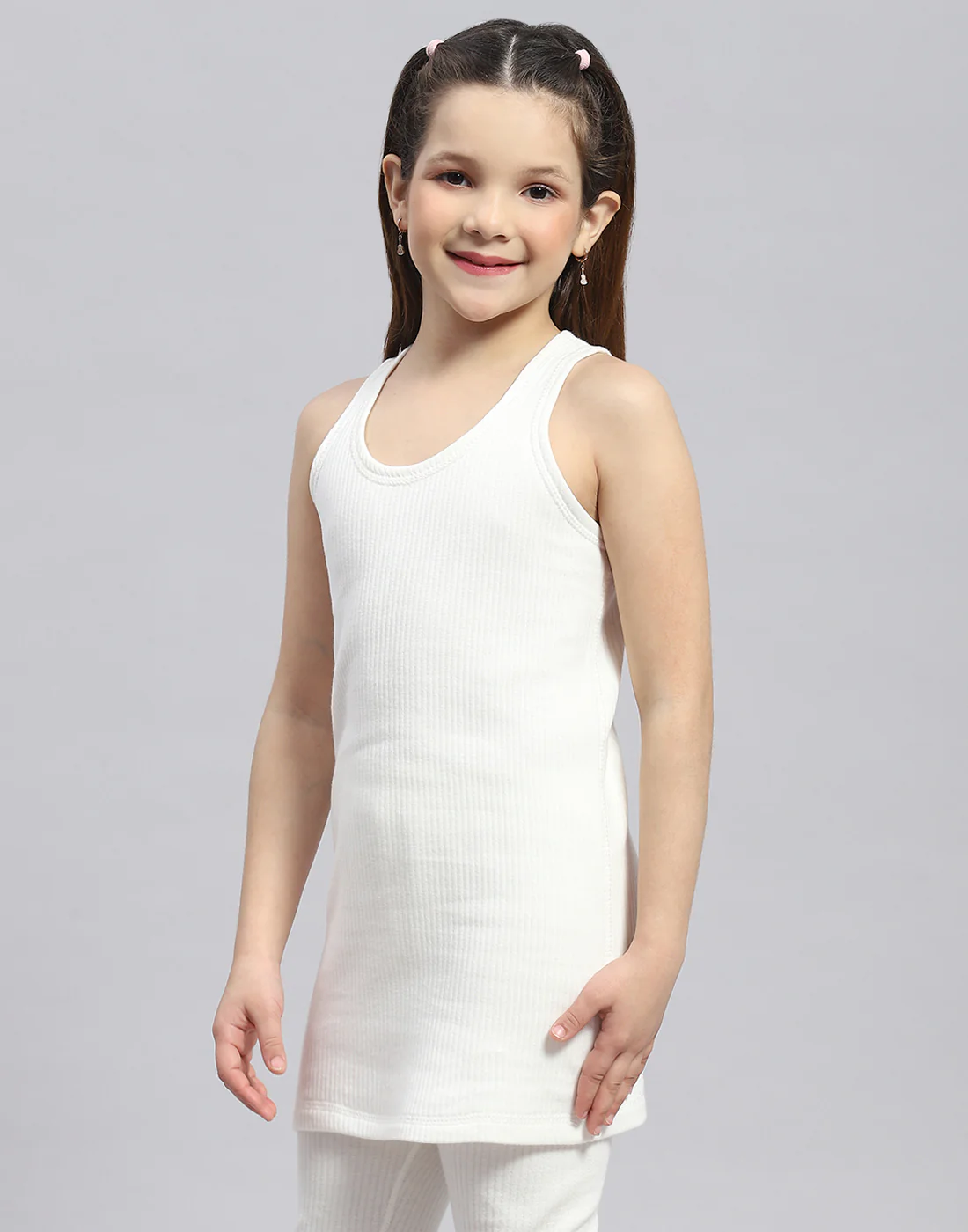 Girls White Solid Round Neck Sleeveless Thermal Vest - Image 3