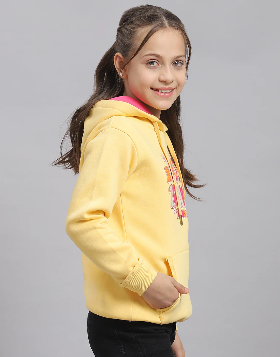 Girls Yellow Printed Hooded Full Sleeve Sweatshirt - Image 4