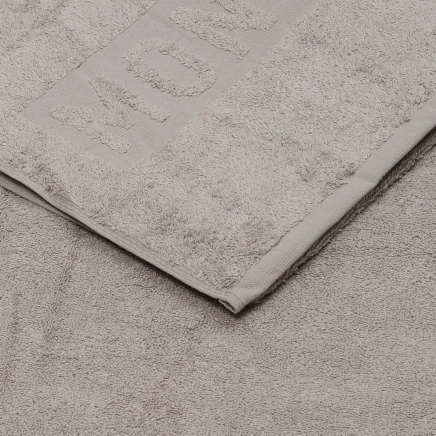 Grey Cotton 525 GSM Bath Towel - Image 3