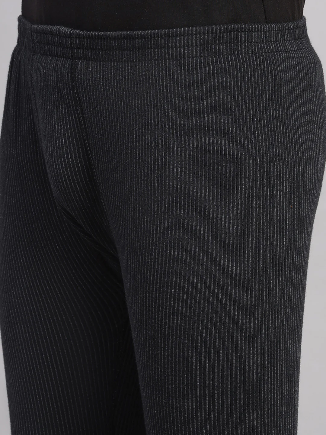 Kids Black Solid Regular Fit Thermal Lower - Image 6