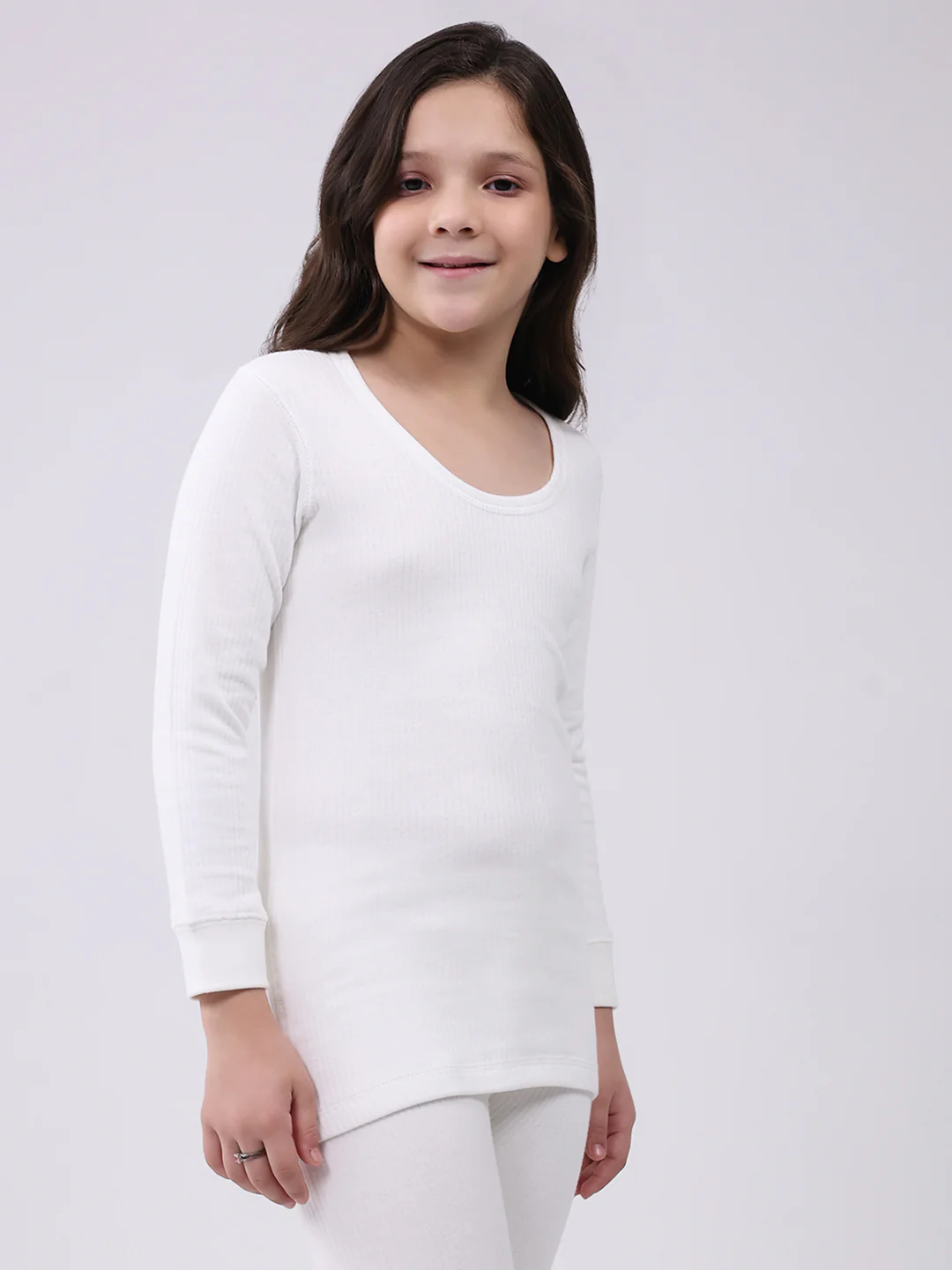 Kids-Unisex White Solid Round Neck Full Sleeve Thermal Vest - Image 4