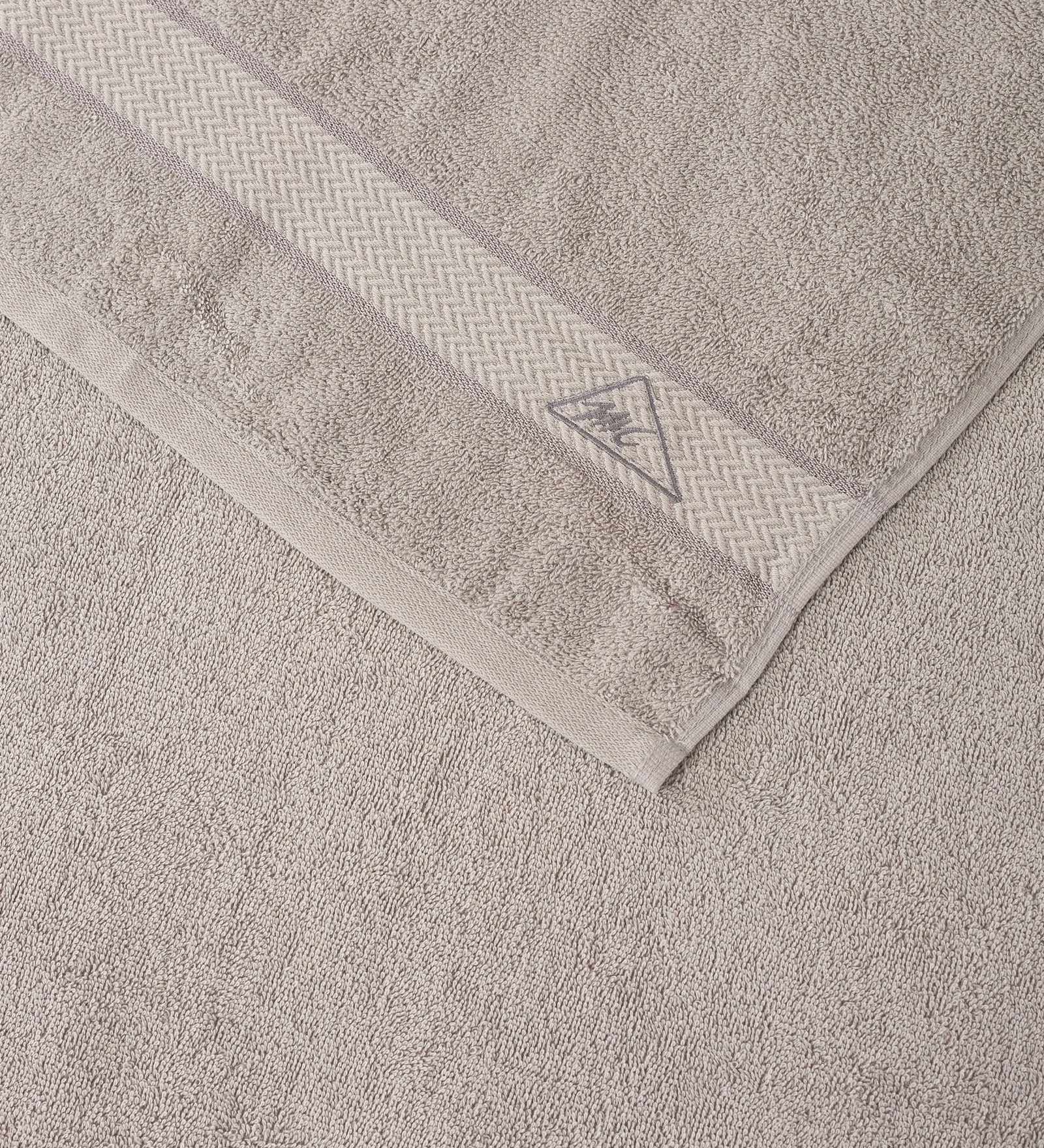 Light Grey Pure Cotton Solid 450 GSM Bath Towel 1 Piece (Oasis Collection) - Image 6