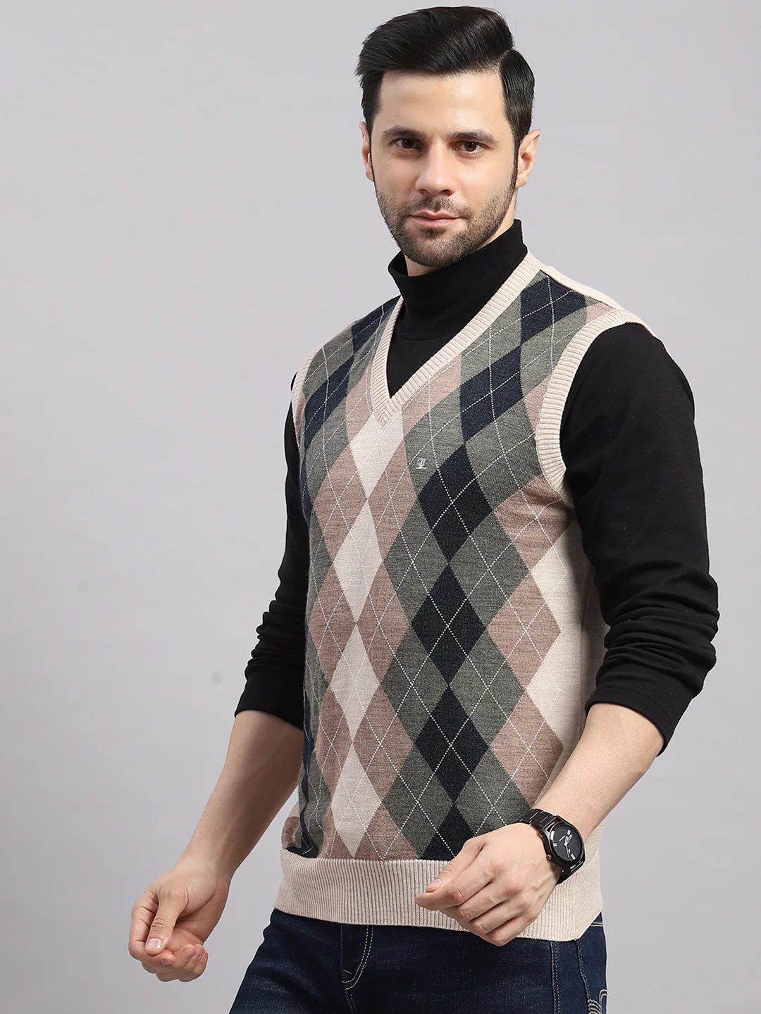 Luxuria Men Beige Printed V Neck Sleeveless Sweater - Image 3
