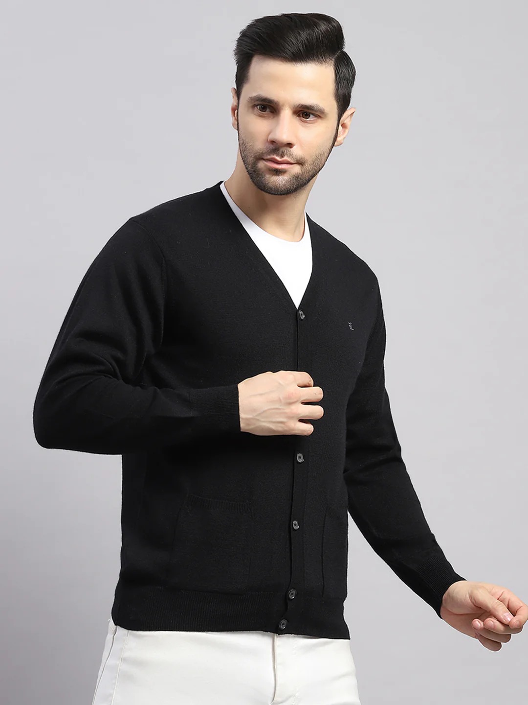 Luxuria Men Black Solid V Neck Full Sleeve Cardigan - Image 4