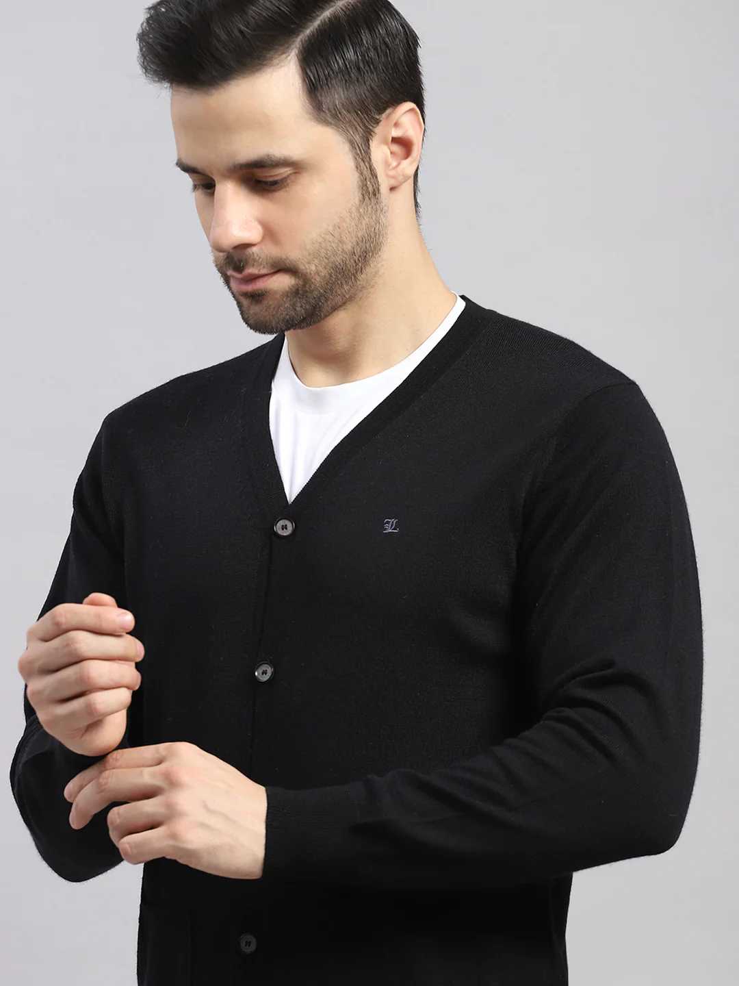 Luxuria Men Black Solid V Neck Full Sleeve Cardigan - Image 7