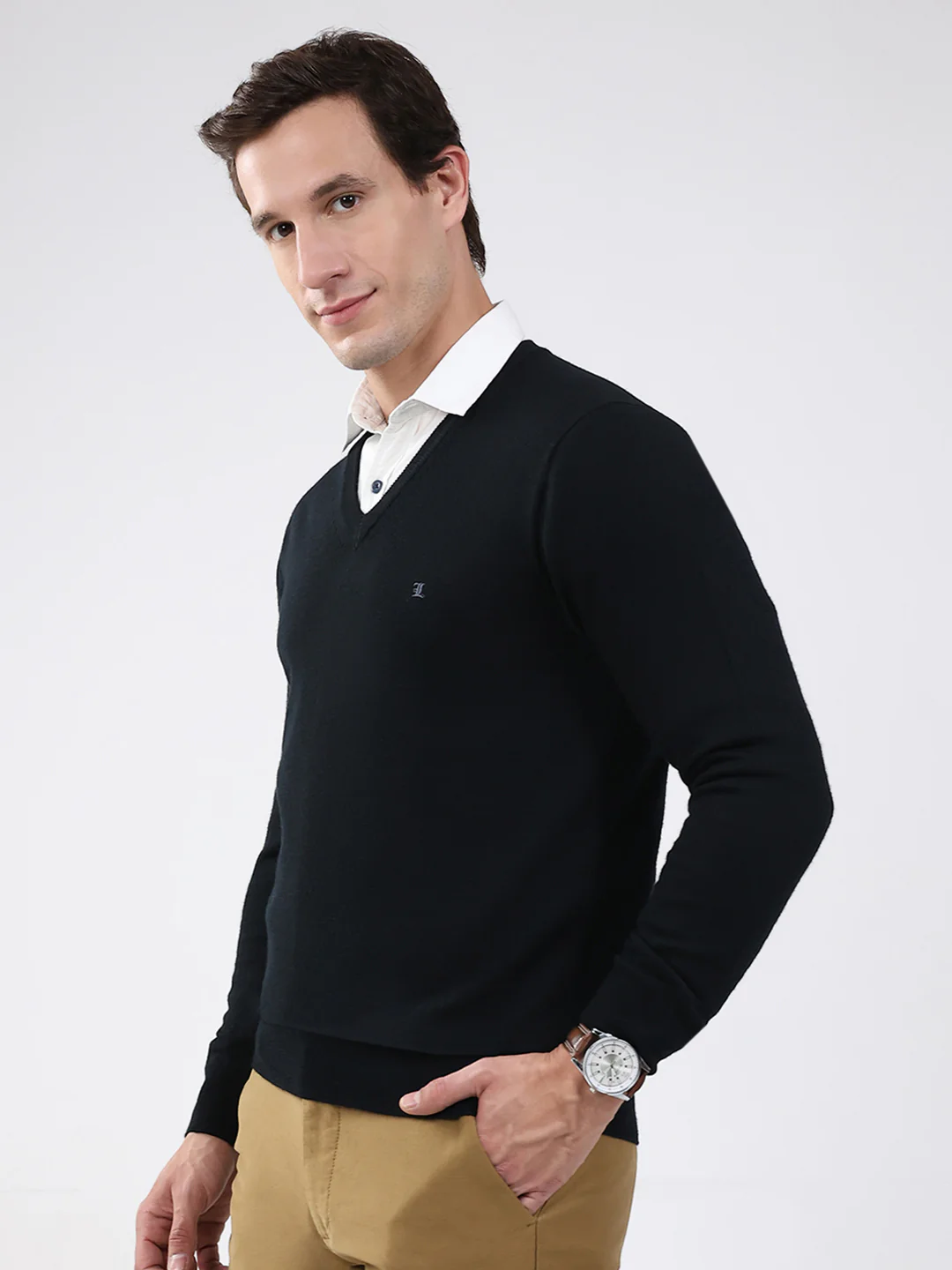 Luxuria Men Black Solid V Neck Full Sleeve Pullover - Image 3