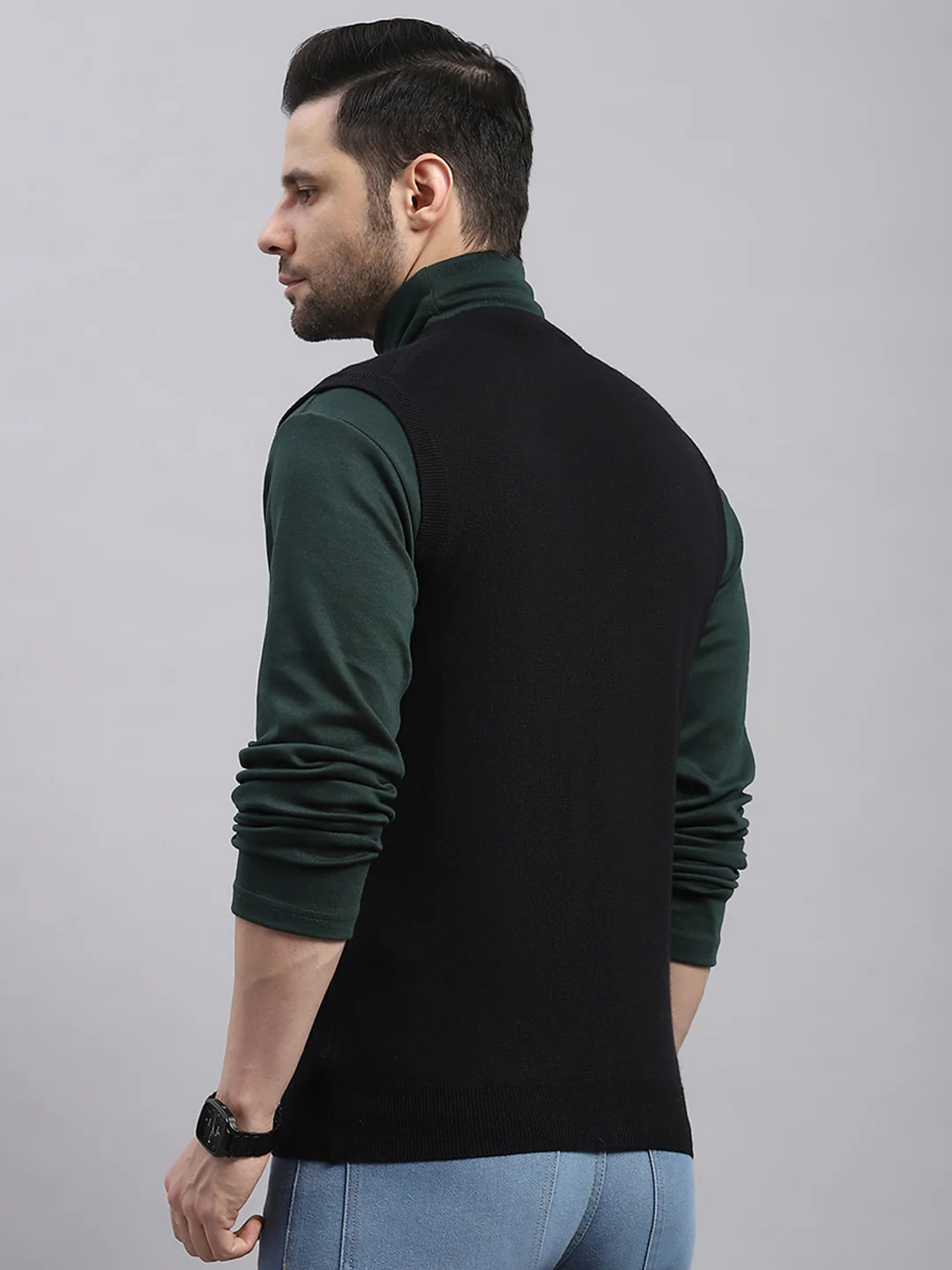 Luxuria Men Black Solid V Neck Sleeveless Cardigan - Image 5