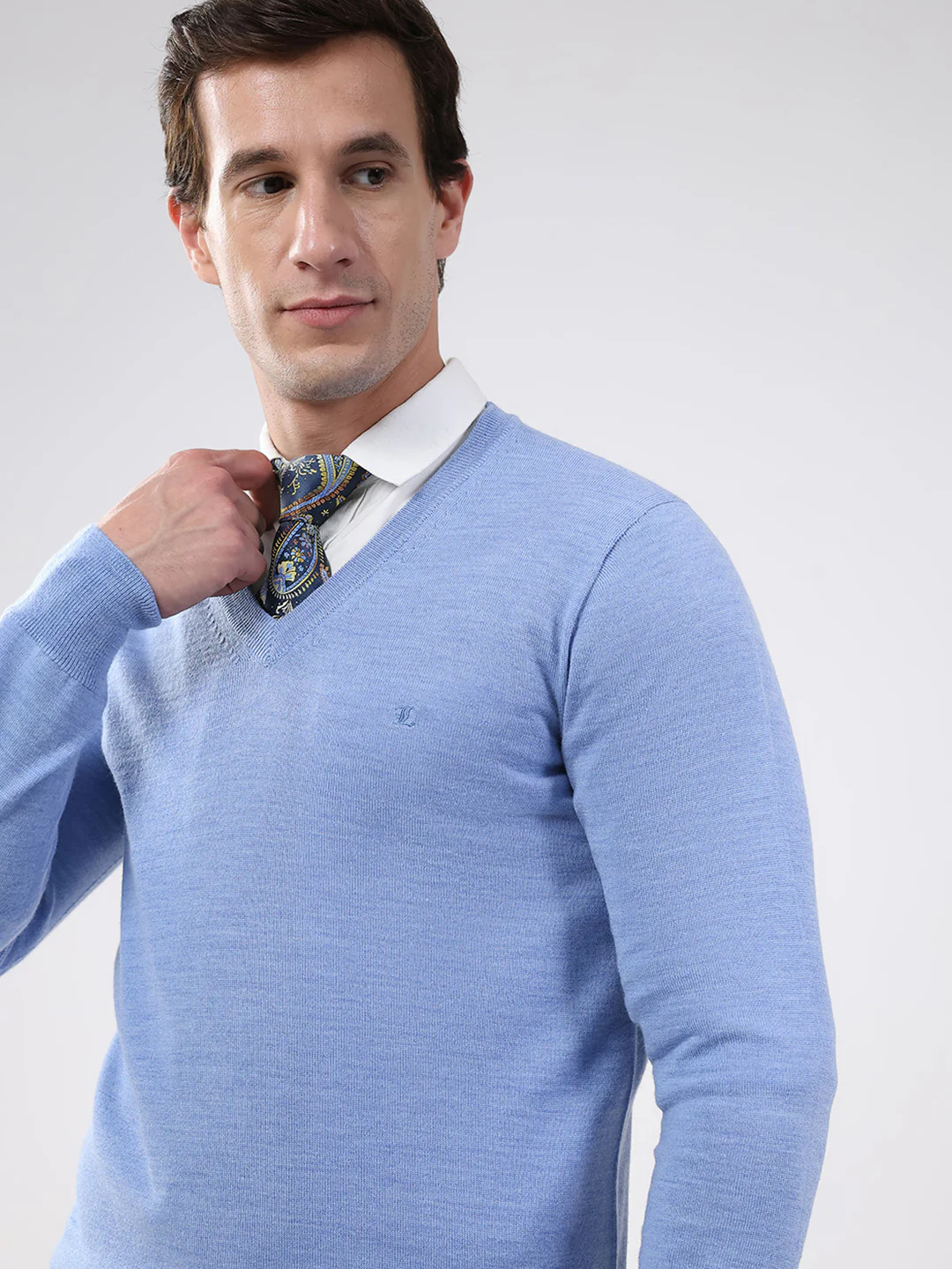 Luxuria Men Blue Solid V Neck Full Sleeve Pullover - Image 6