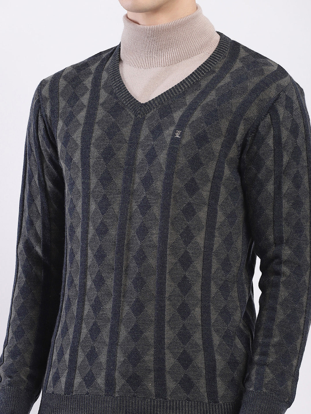 Luxuria Men Charcoal Self Design V Neck Full Sleeve Pullover - Image 7
