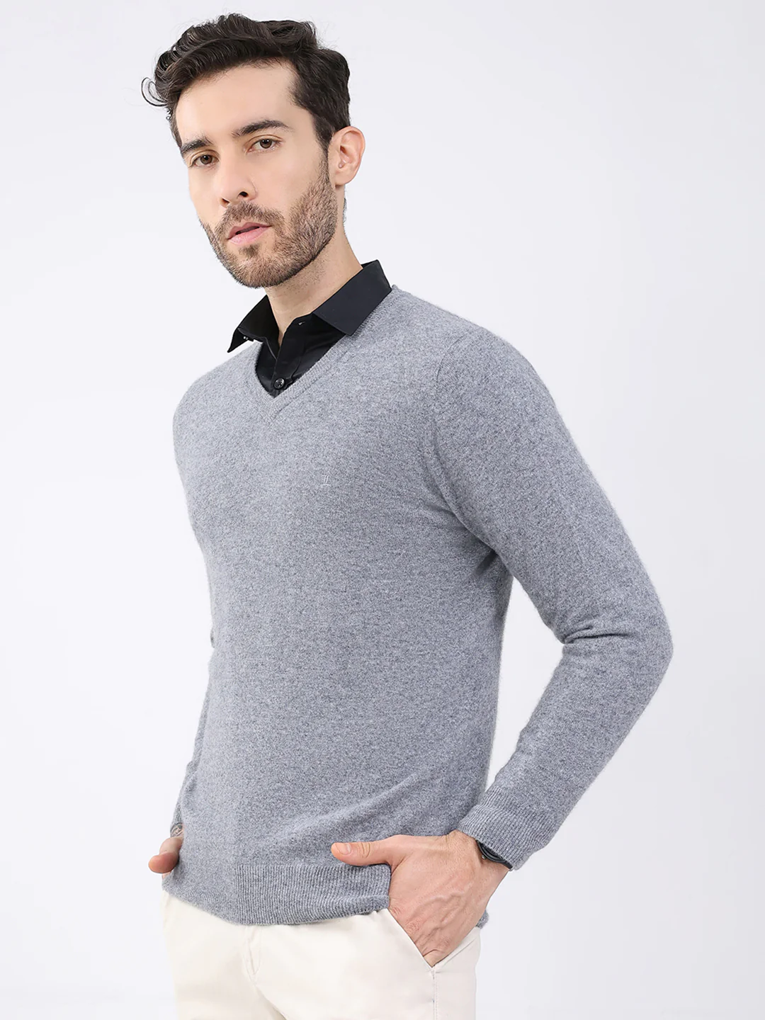 Luxuria Men Grey Solid V Neck Full Sleeve Pullover - Image 3