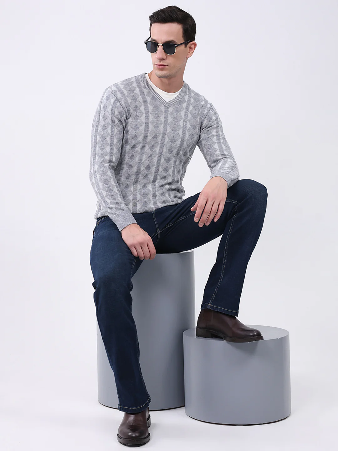 Luxuria Men Grey Stripe V Neck Full Sleeve Pullover - Image 2