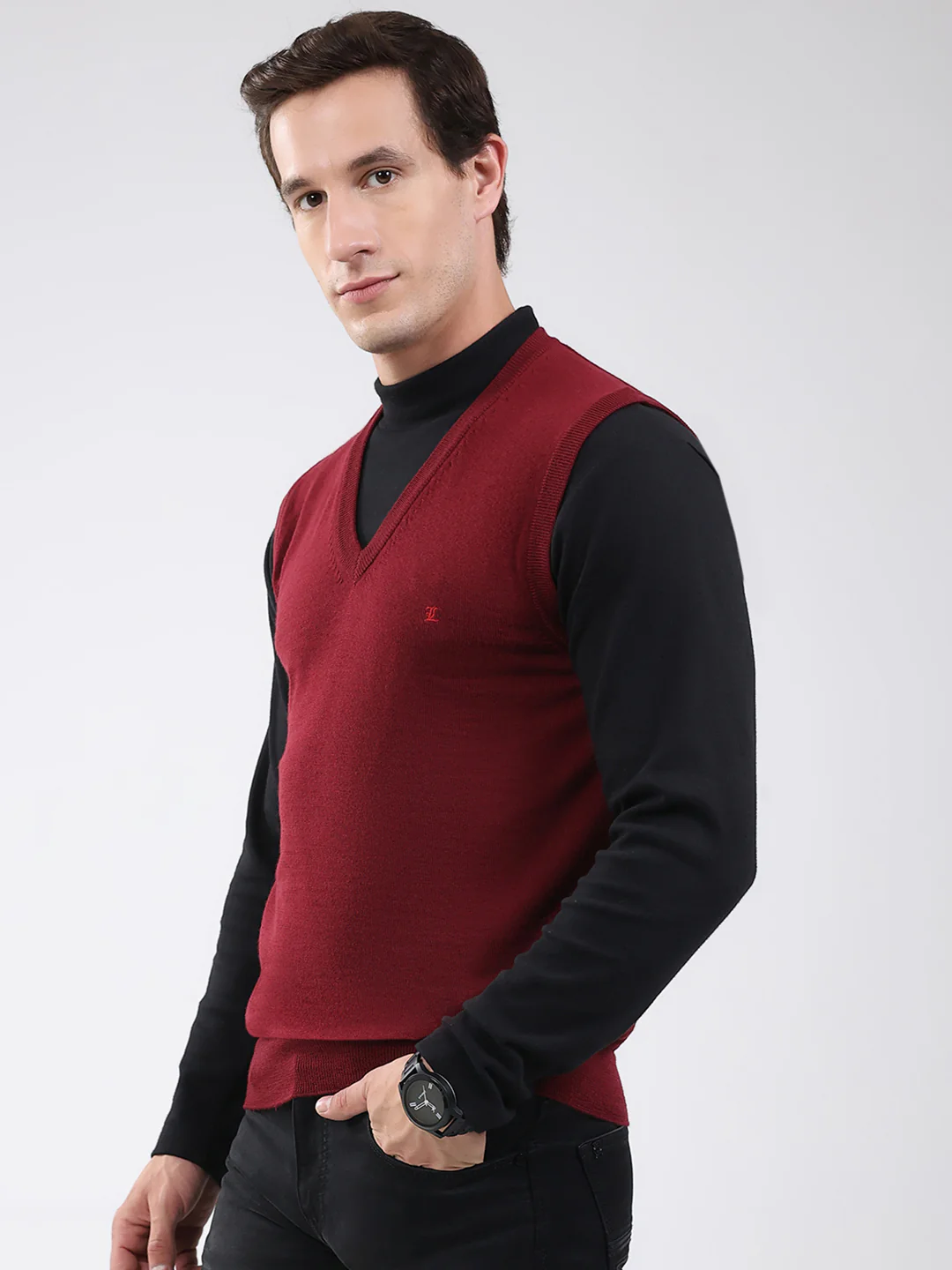 Luxuria Men Maroon Solid V Neck Sleeveless Sweater - Image 3