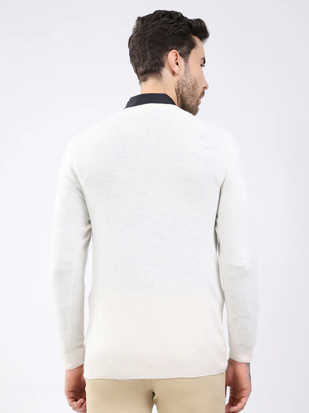 Luxuria Men White Solid V Neck Full Sleeve Pullover - Image 5