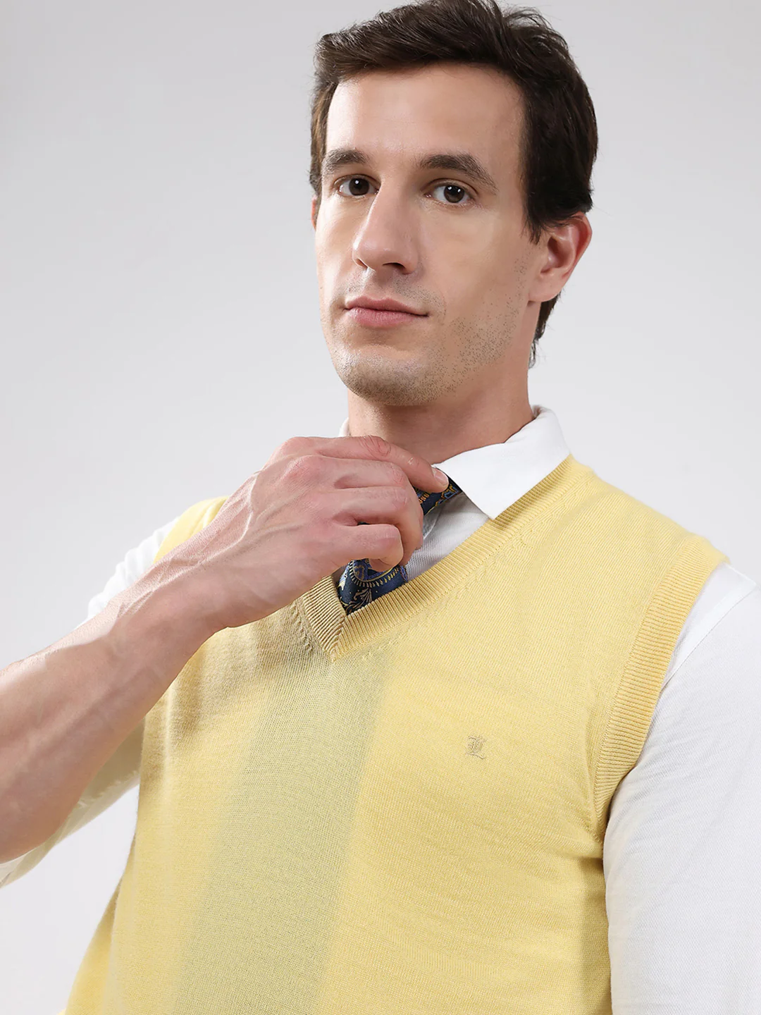 Luxuria Men Yellow Solid V Neck Sleeveless Sweater - Image 7