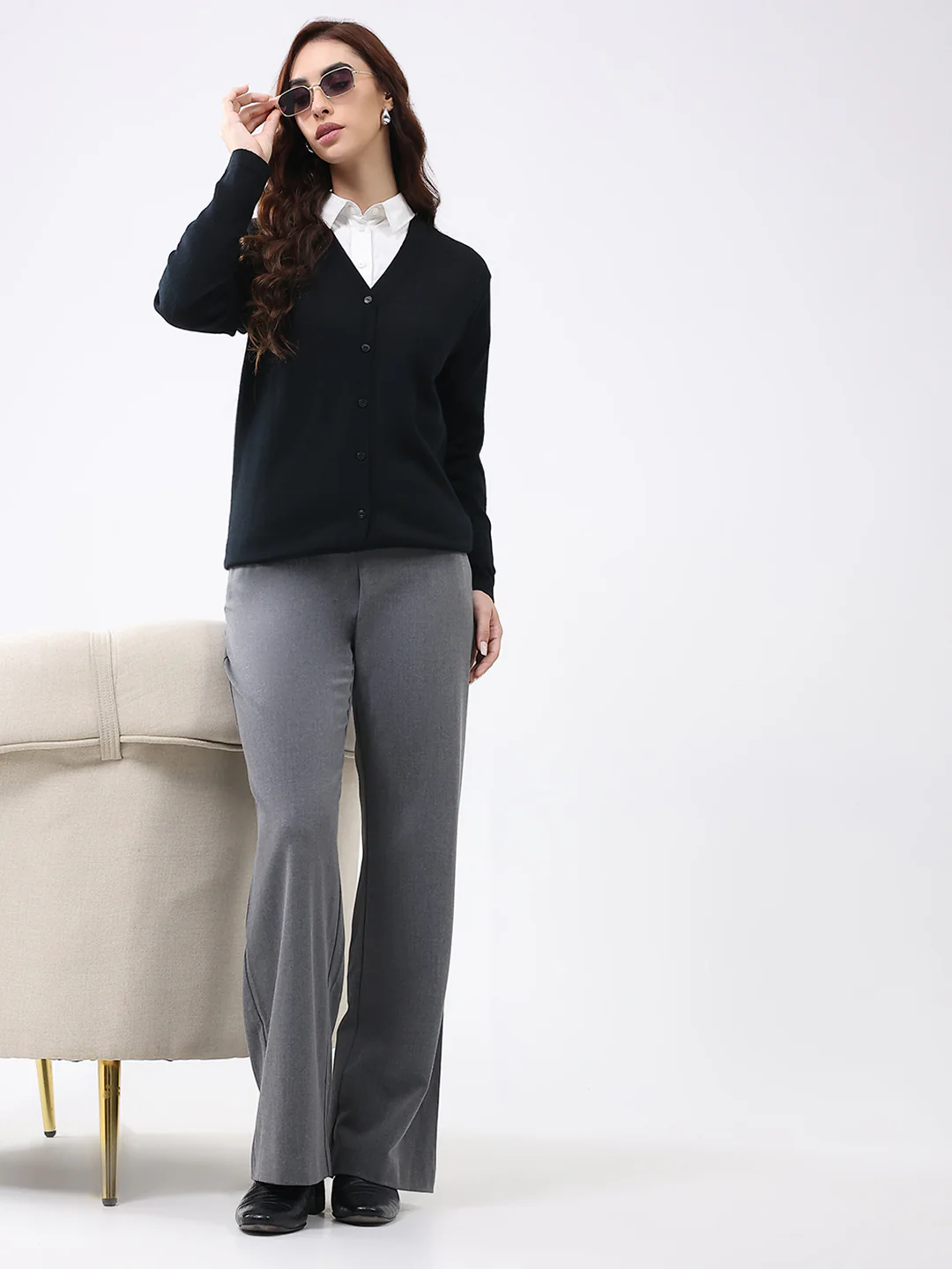 Luxuria Women Black Solid V Neck Full Sleeve Cardigan - Image 2