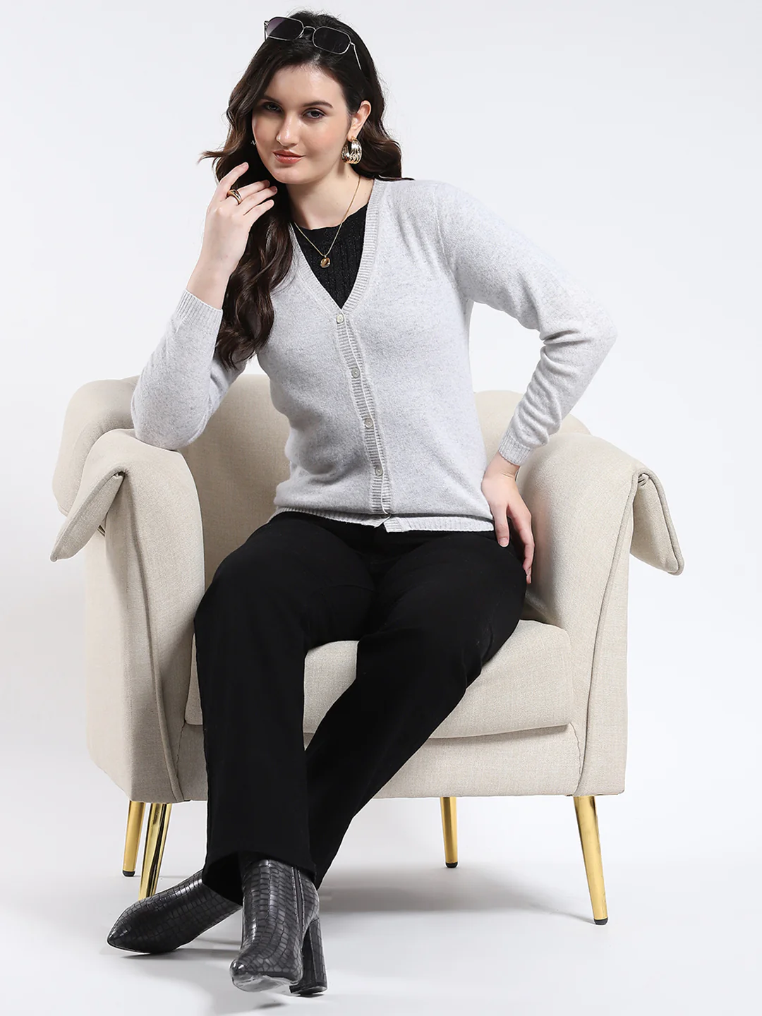 Luxuria Women Light Grey Solid V Neck Full Sleeve Cardigan - Image 2