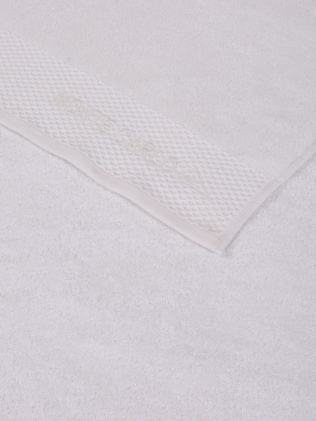 Luxury White 100% Cotton Solid 650 GSM Bath Towel Egyptian 1 Pc Box Pack - Image 6