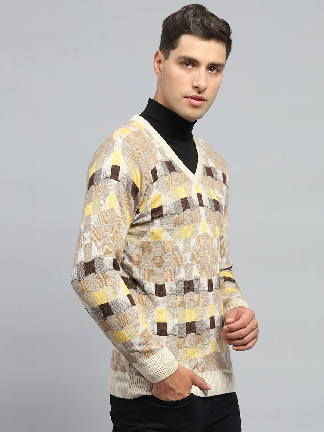 Men Beige Check V Neck Full Sleeve Pullover - Image 4