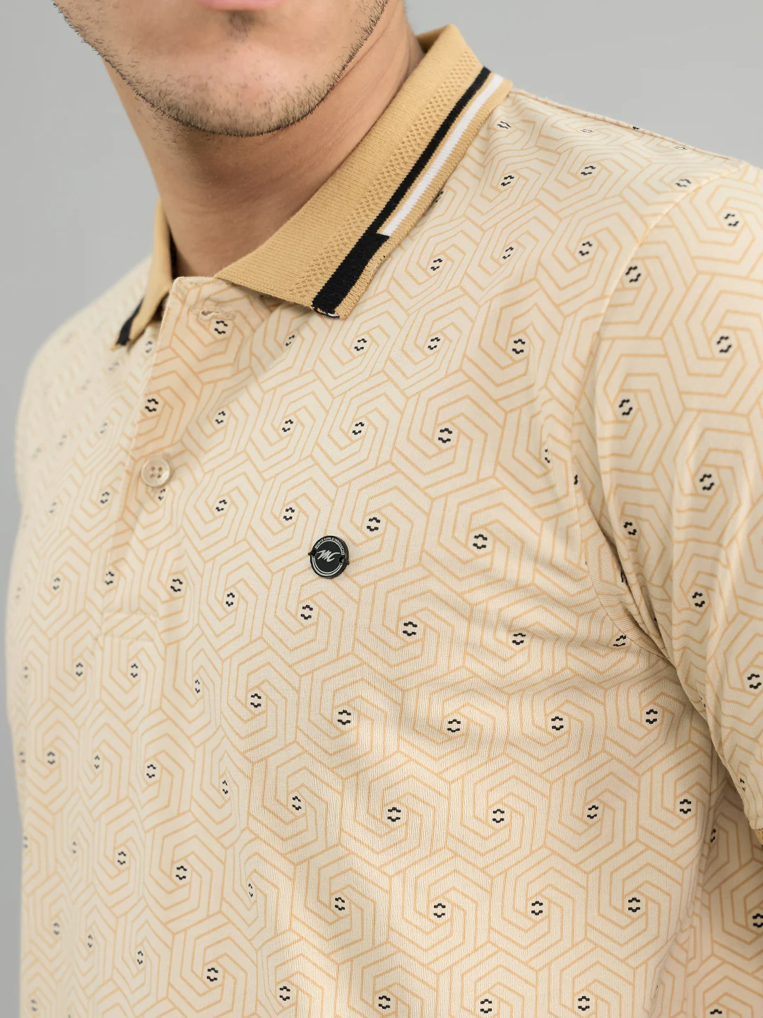 Men Beige Geometric Polo Collar Half Sleeve T-Shirt - Image 5