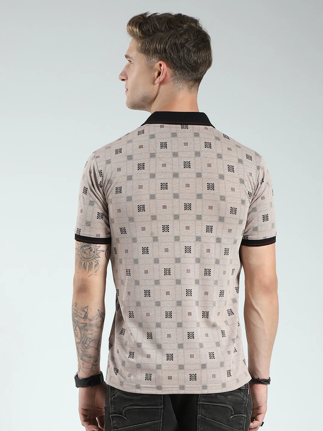 Men Beige Printed Collar Half Sleeve T-Shirt - Image 5
