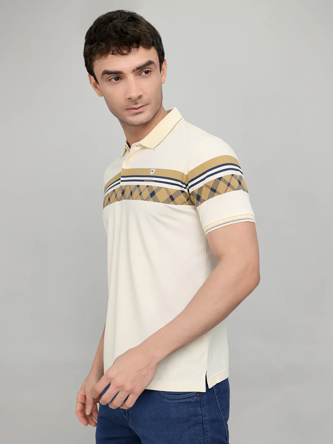 Men Beige Printed Collar Half Sleeve T-Shirt - Image 2