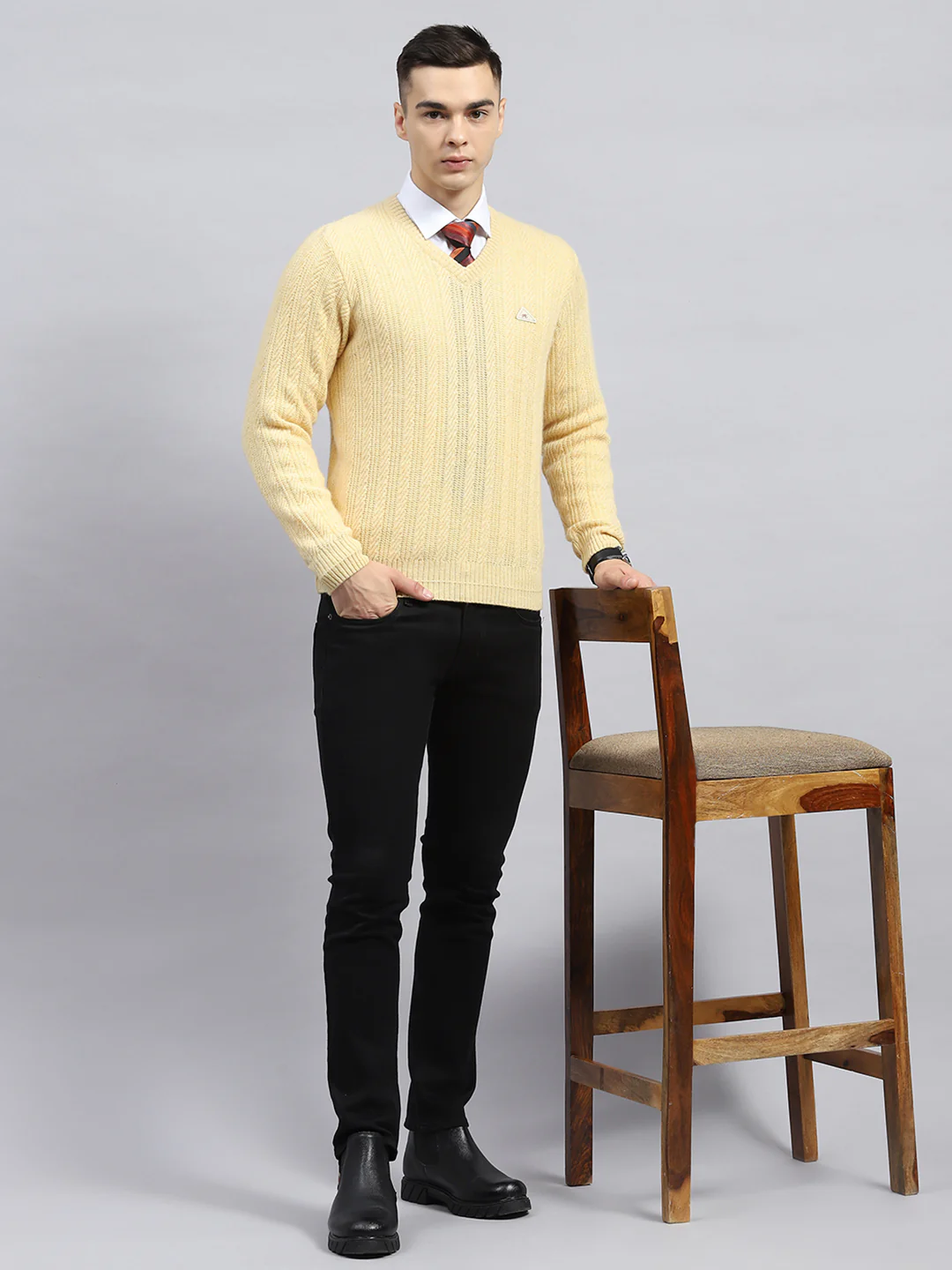 Men Beige Self Design V Neck Full Sleeve Pullover - Image 2