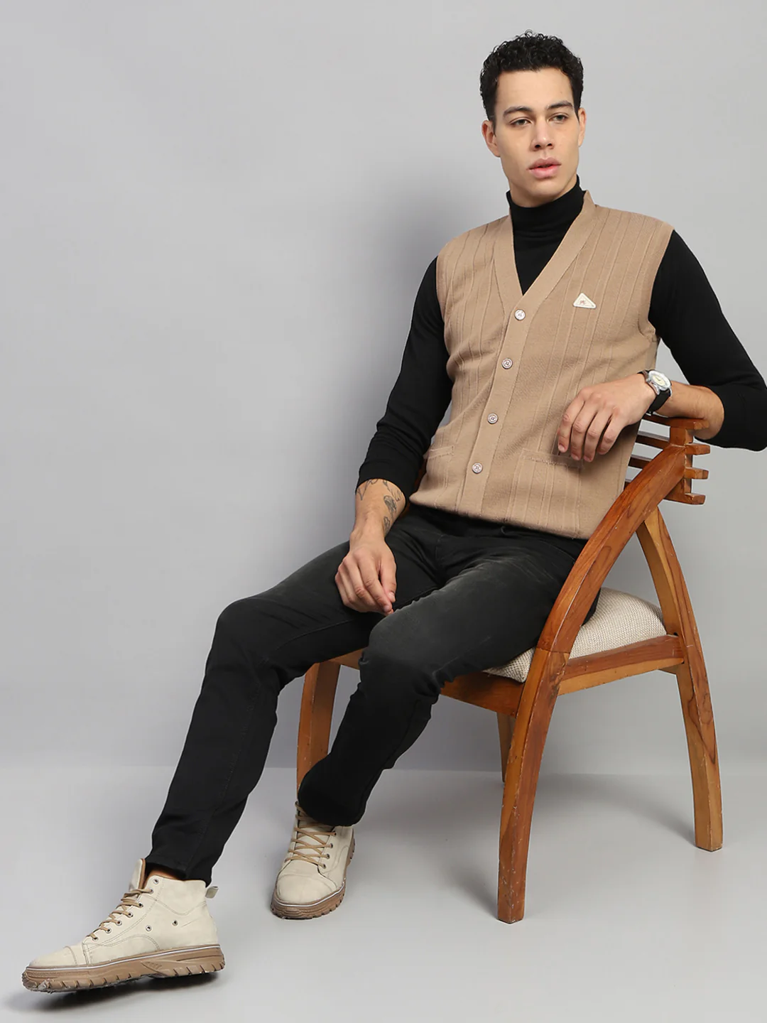 Men Beige Self Design V Neck Sleeveless Cardigan - Image 2