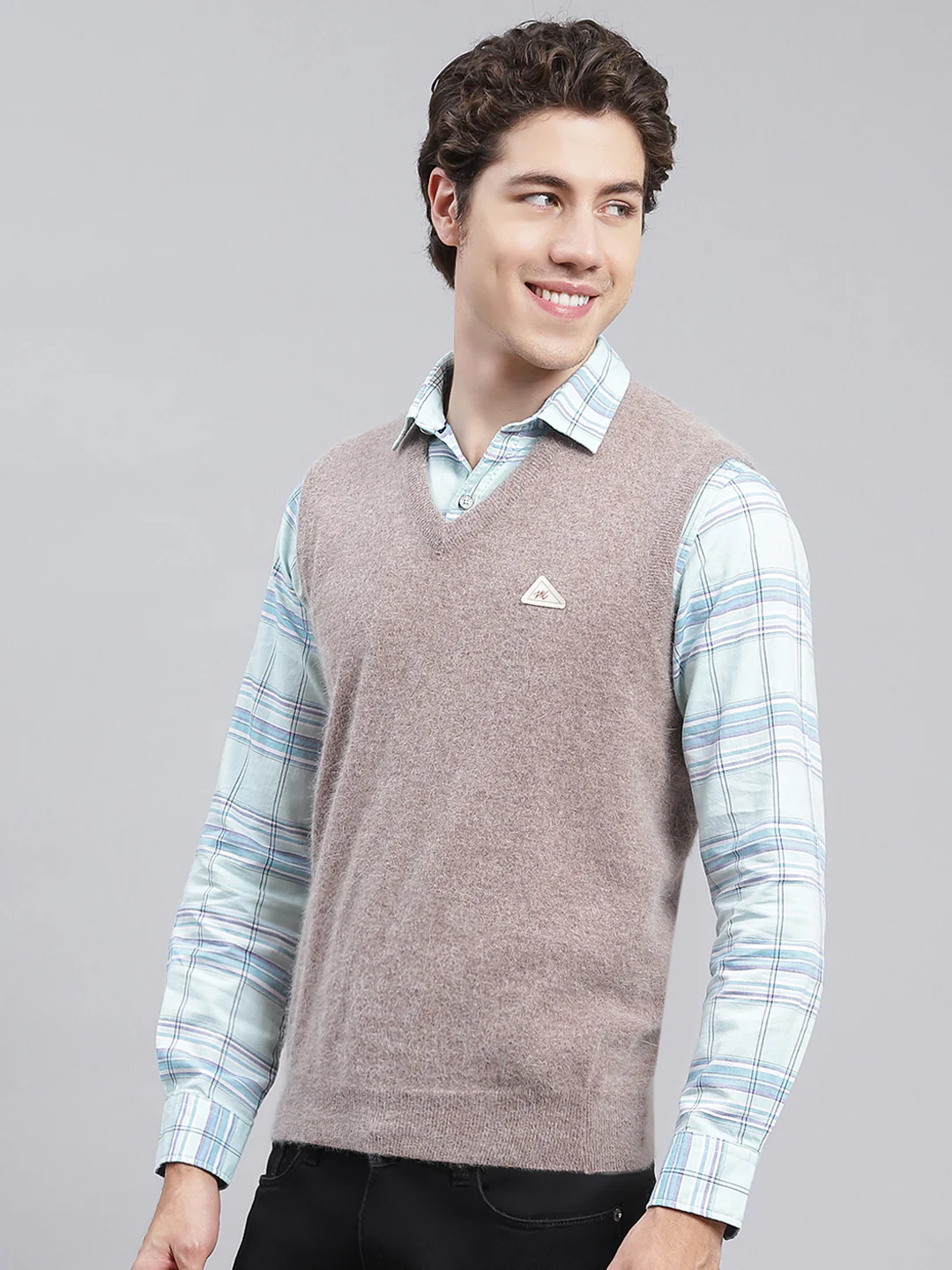Men Beige Solid Angoora Sweater - Image 4