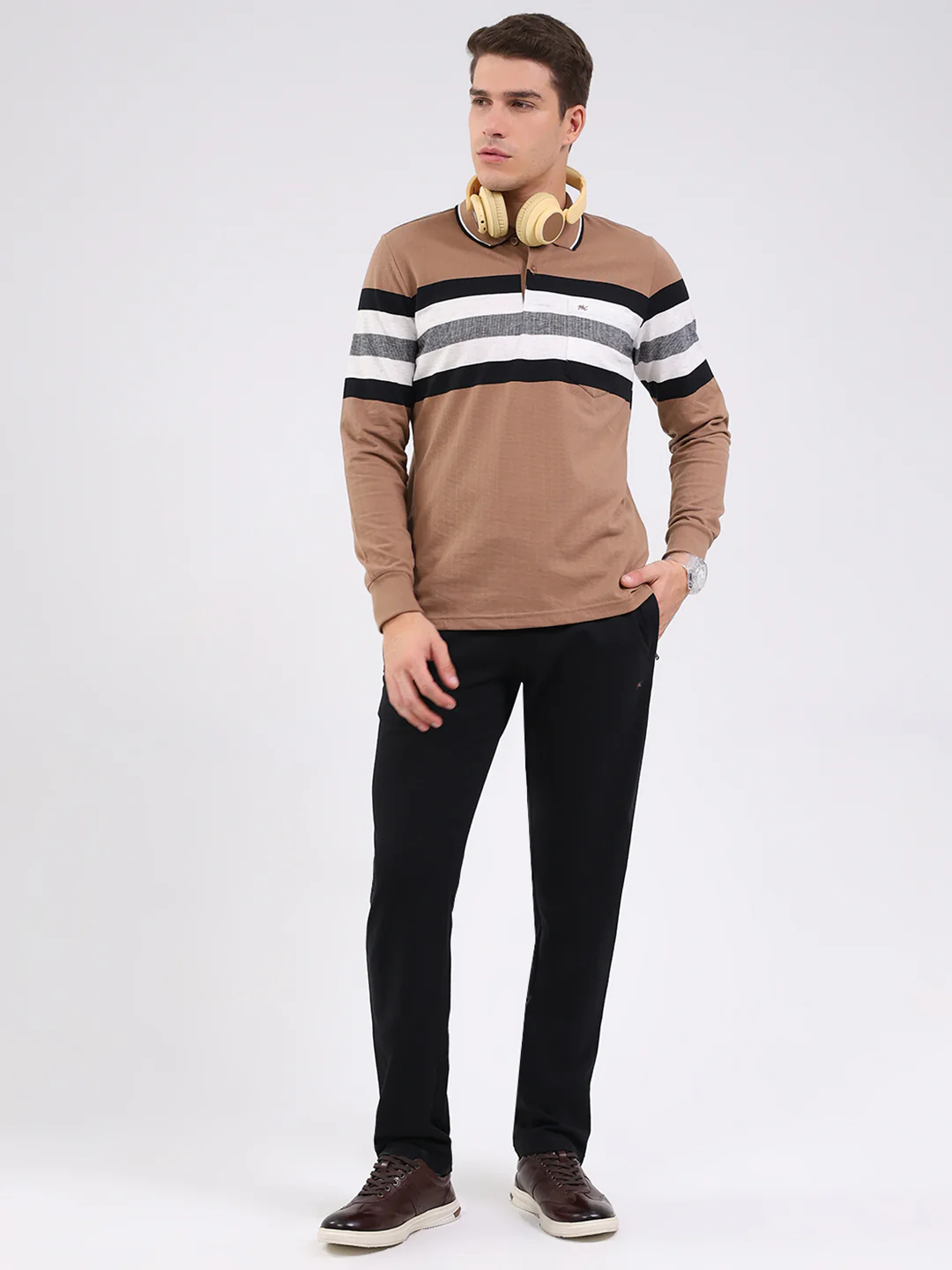 Men Beige Solid Collar Full Sleeve Winter Tracksuit - Image 2