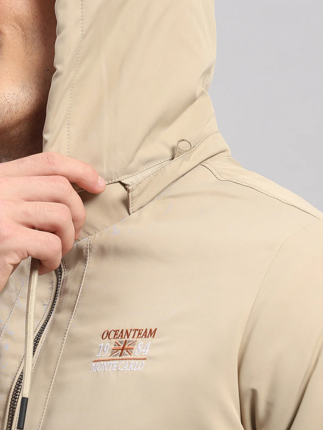 Men Beige Solid Hooded Full Sleeve Jacket - Image 8