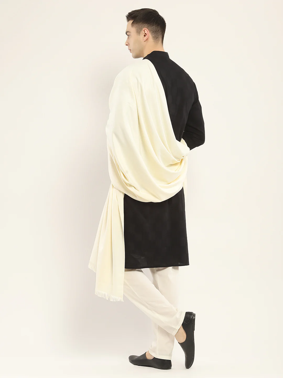 Men Beige Solid Lohi Shawl - Image 5