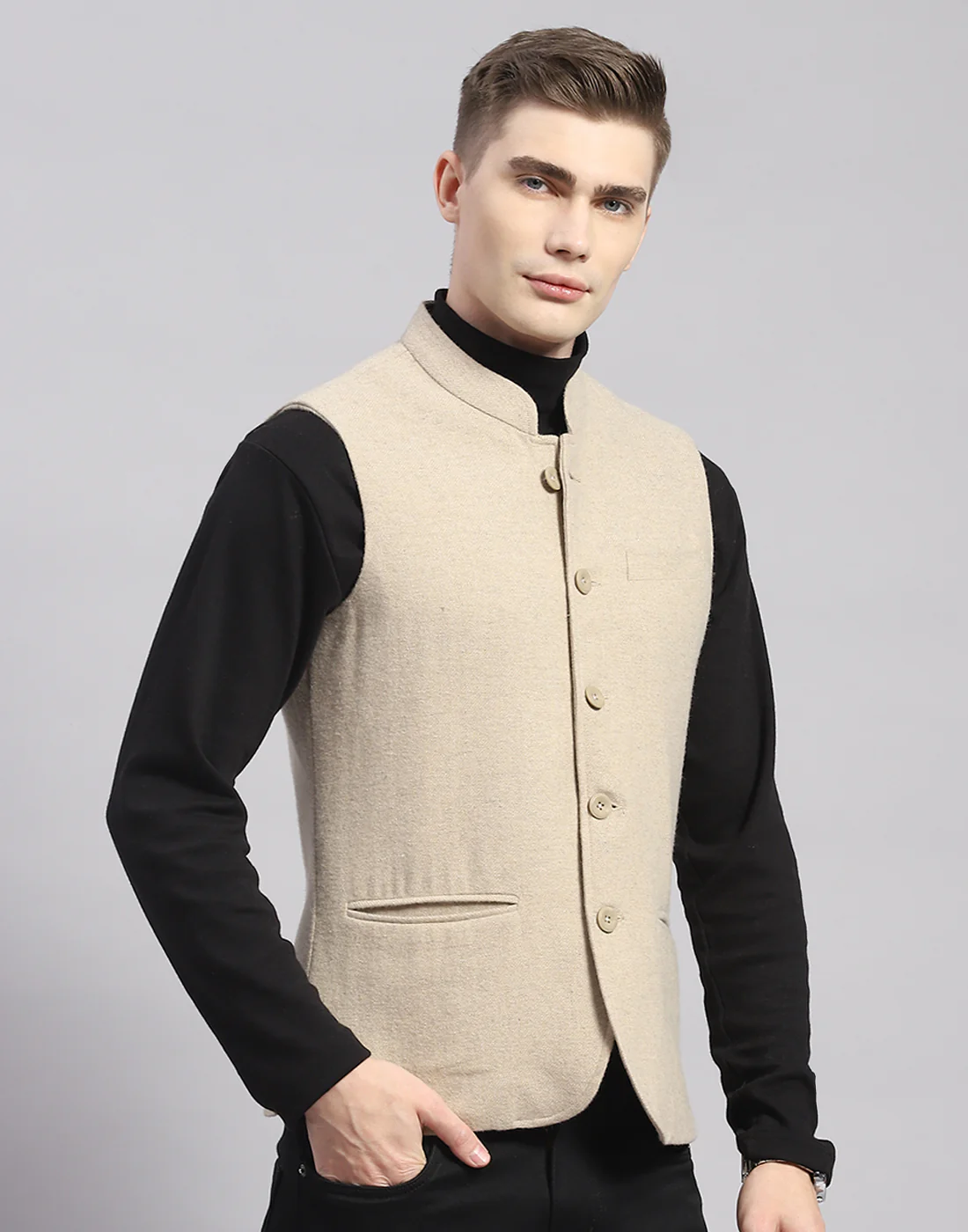 Men Beige Solid Mandarin Collar Sleeveless Nehru Jacket - Image 4