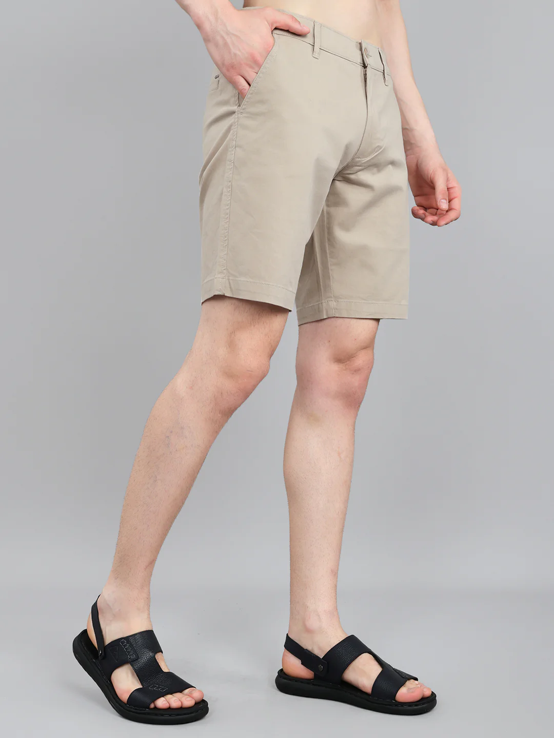 Men Beige Solid Regular Fit Shorts - Image 2
