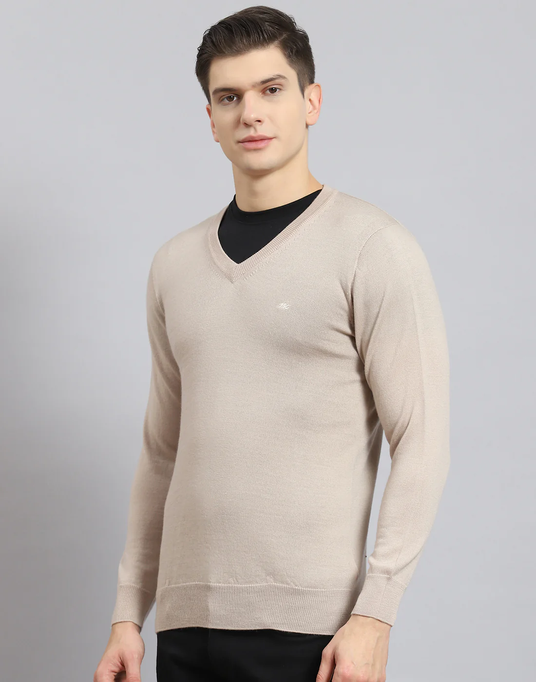Men Beige Solid V Neck Full Sleeve Sweater - Image 4