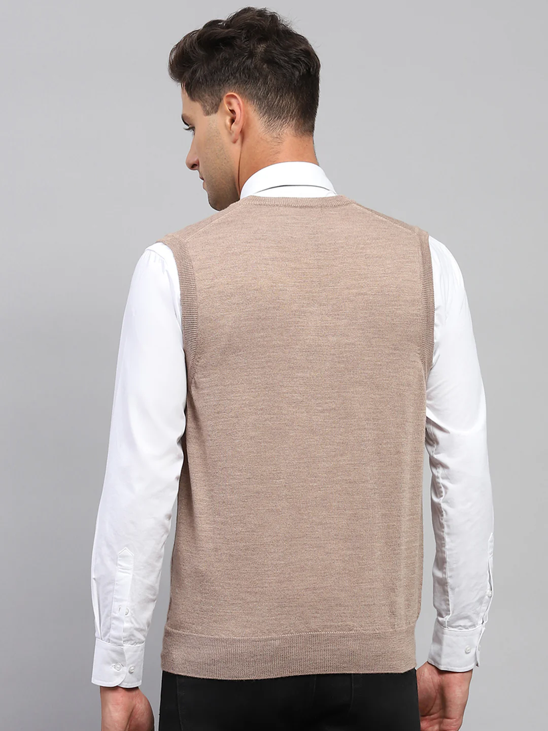 Men Beige Solid V Neck Sleeveless Sweater - Image 5