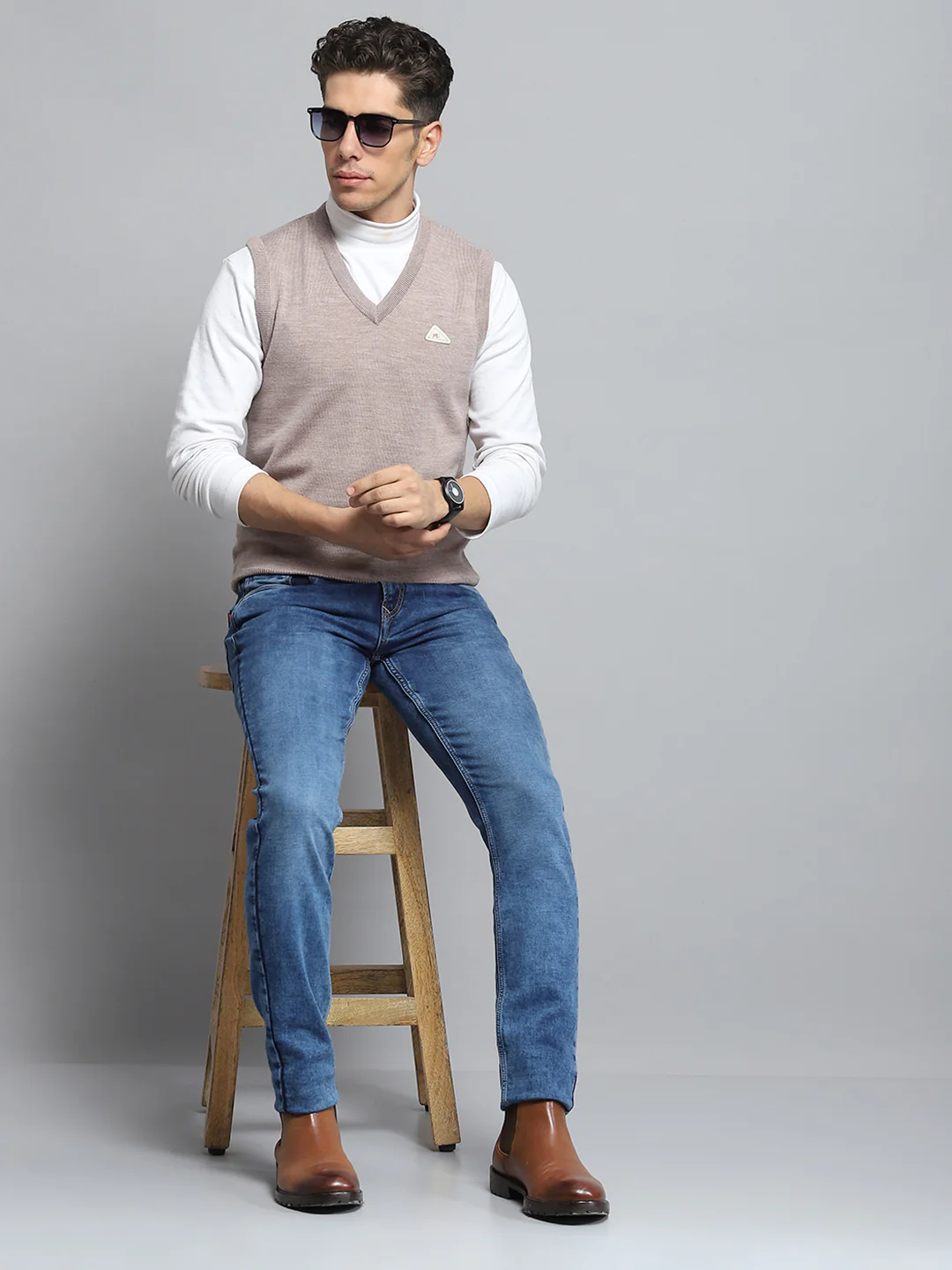 Men Beige Solid V Neck Sleeveless Sweater - Image 2