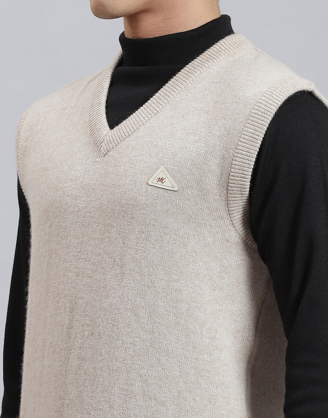 Men Beige Solid V Neck Sleeveless Sweater - Image 6