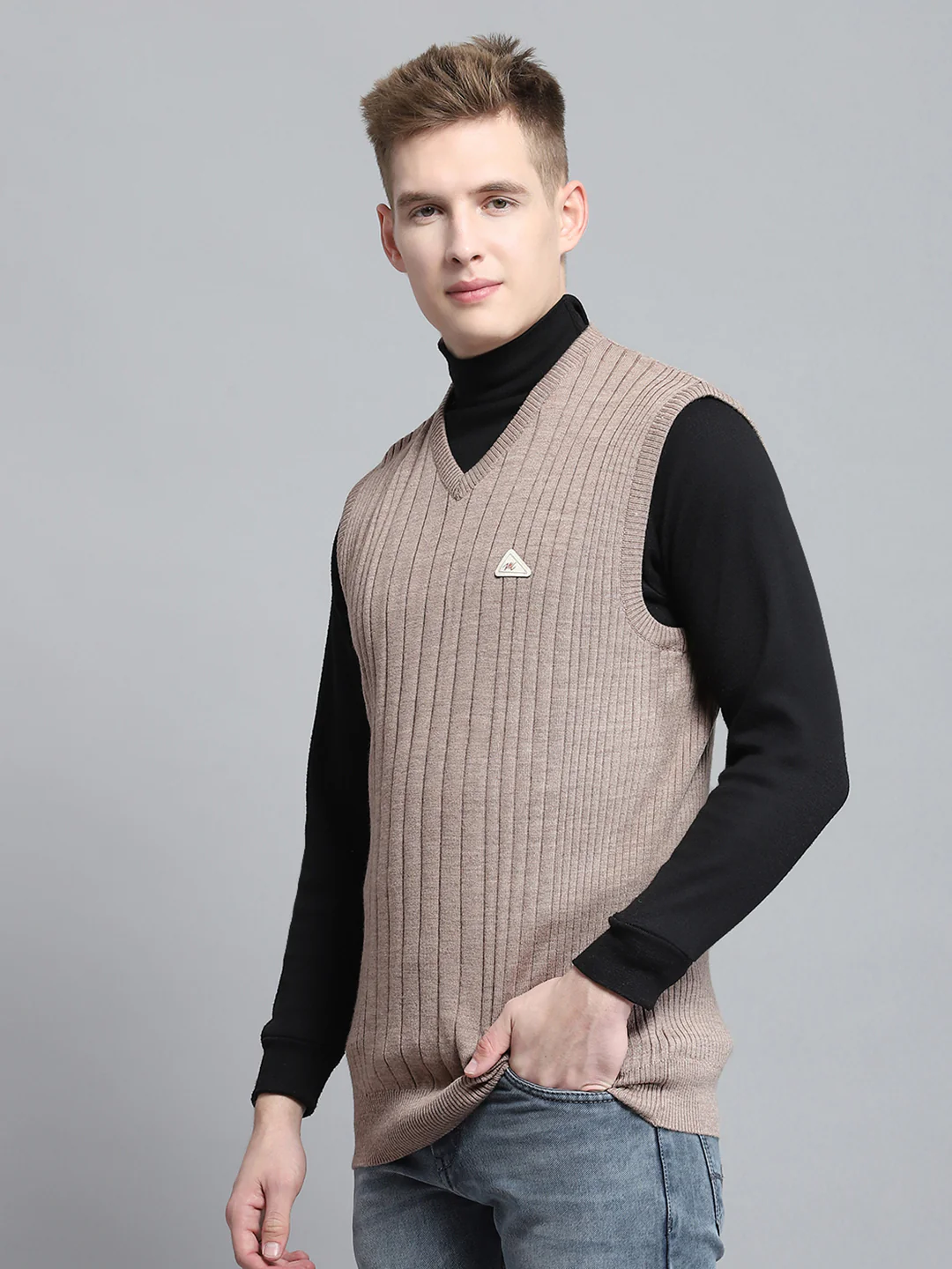 Men Beige Solid V Neck Sleeveless Sweater - Image 3