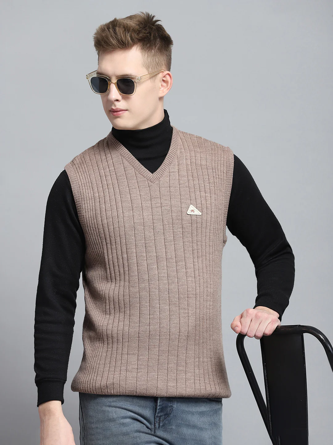 Men Beige Solid V Neck Sleeveless Sweater - Image 6