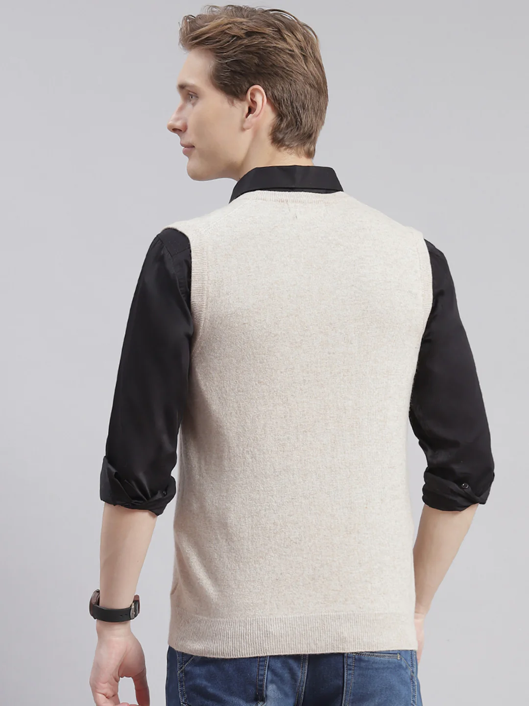 Men Beige Solid V Neck Sleeveless Sweaters/Pullovers - Image 5