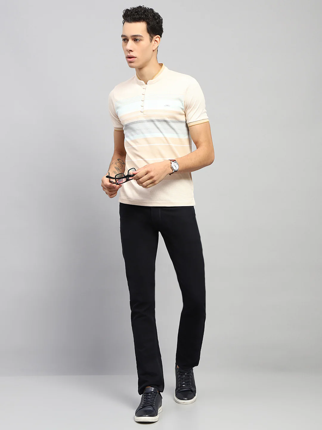 Men Beige Stripe Band Collar Half Sleeve T-Shirt - Image 2