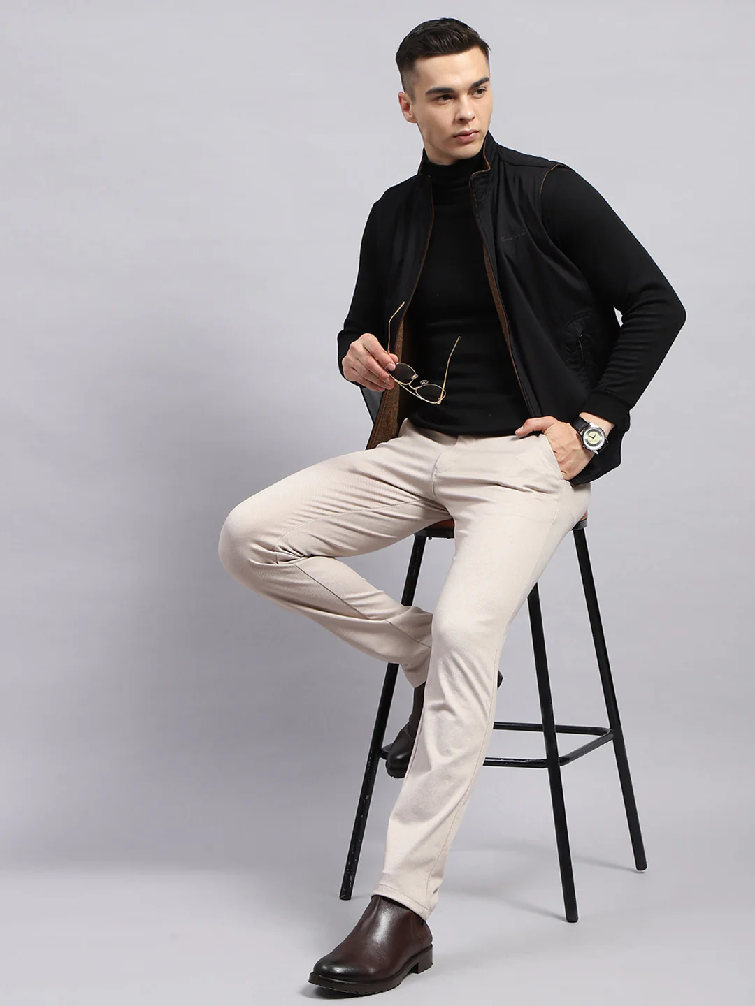 Men Black & Brown Self Design Mock Neck Sleeveless Reversible Jacket - Image 6