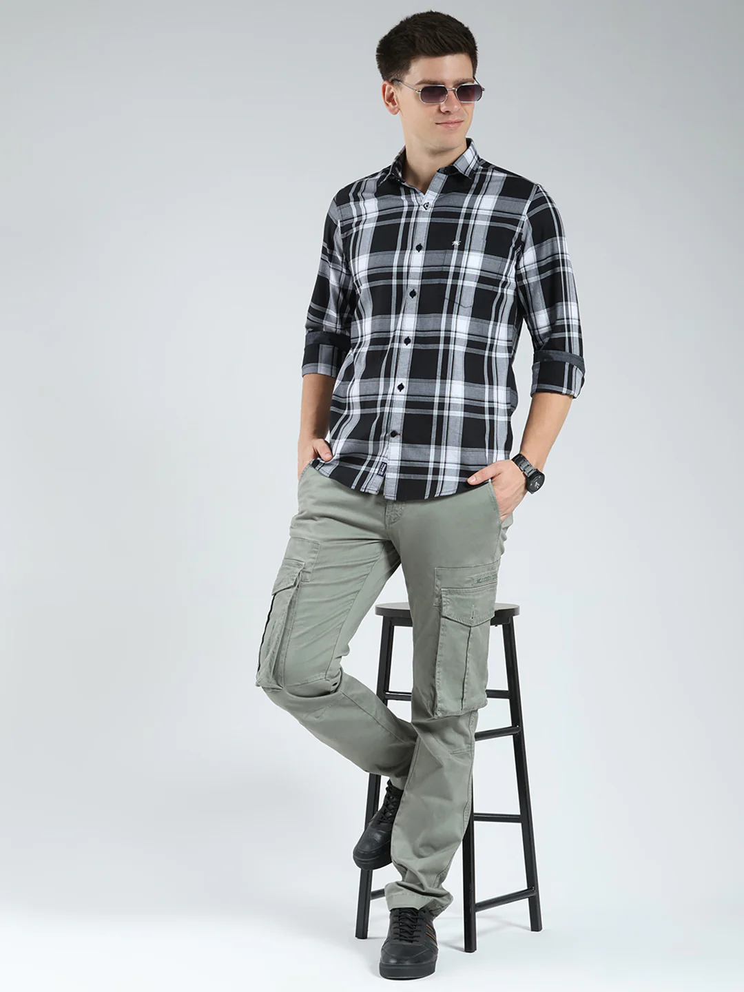 Men Black Check Collar Full Sleeve Shirt - Image 2