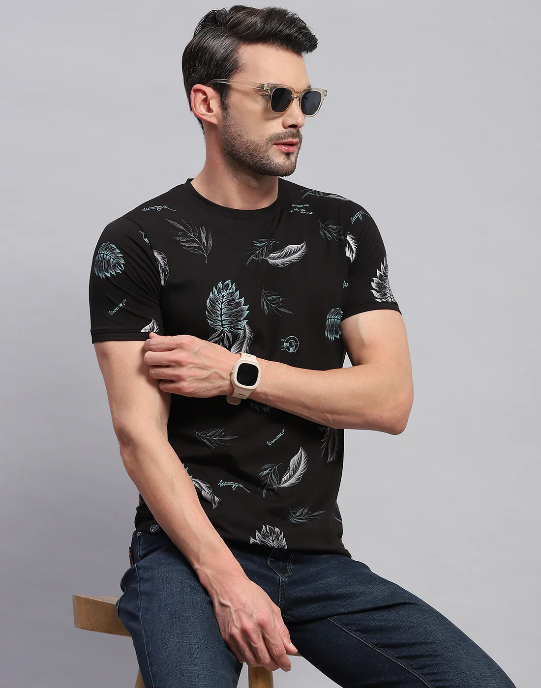 Men Black Floral Print Round Neck Half Sleeve T-Shirt - Image 6